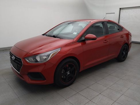 Used 2022 Hyundai Accent SE FWD image 2
