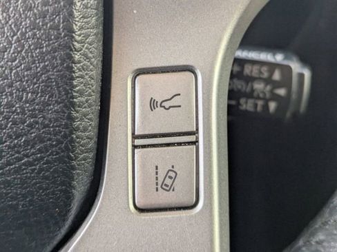 Used 2020 Toyota 4Runner SR5 image 29