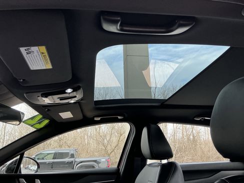 Used 2022 Kia K5 GT-Line w/ GT-Line Awd Premium Package image 17