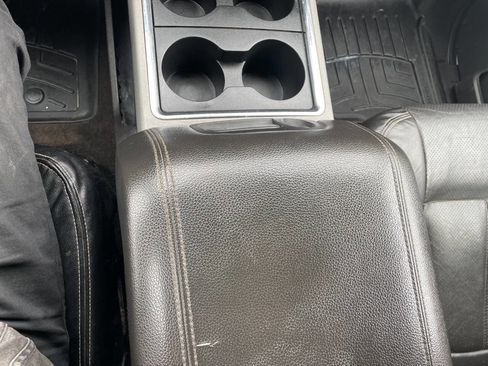 Used 2013 Ford F350 Lariat w/ Lariat Interior Pkg image 40