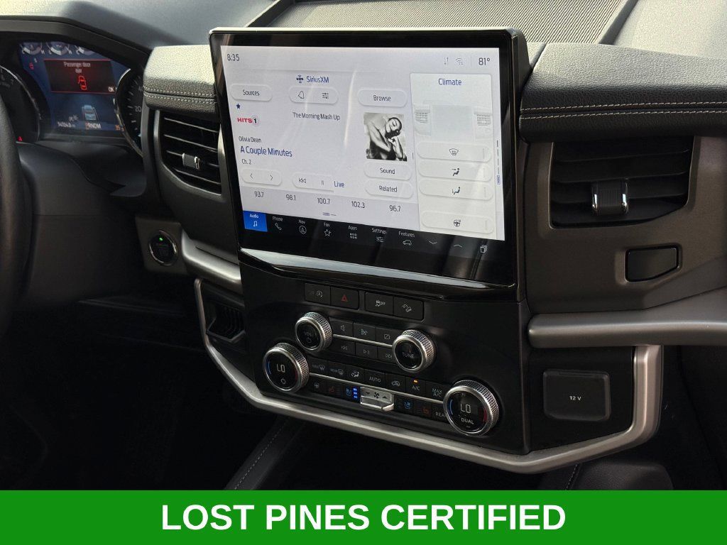 Used 2024 Ford Expedition XLT AWD/4WD image 29