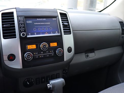 Used 2019 Nissan Frontier SV w/ Value Truck Package AWD/4WD image 43