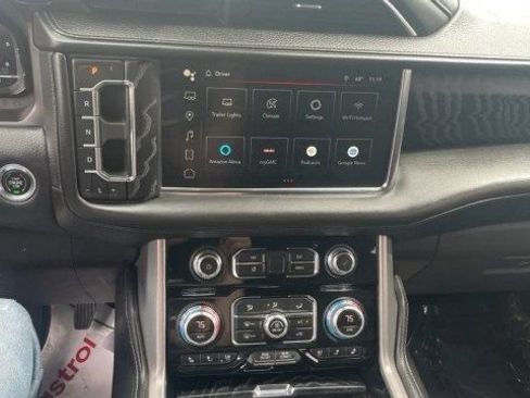 Used 2023 GMC Yukon Denali AWD/4WD image 21