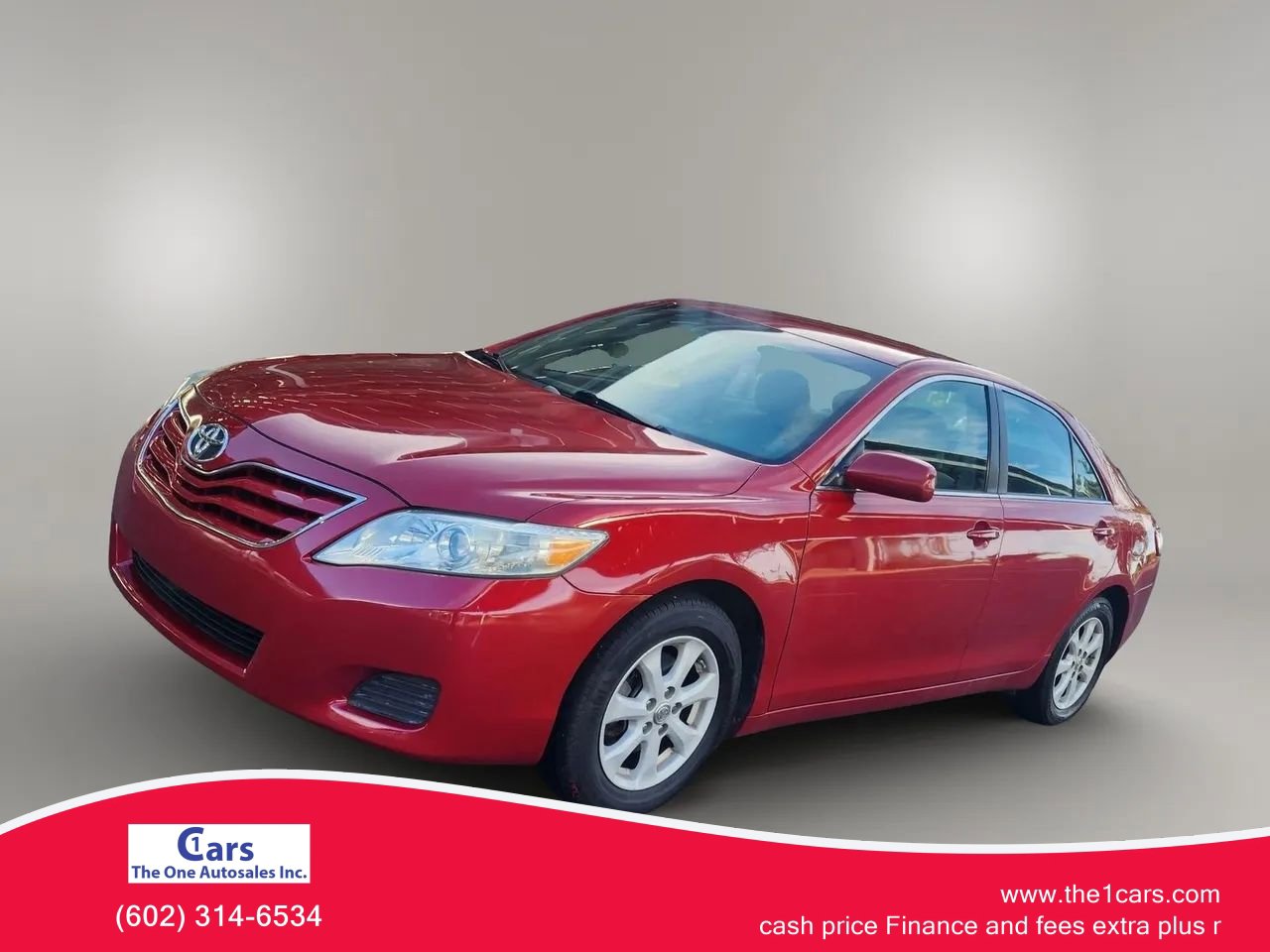 Used 2010 Toyota Camry LE FWD image 1