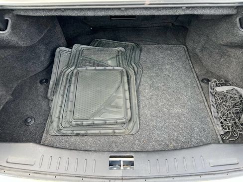 Used 2011 Cadillac DTS Luxury image 7