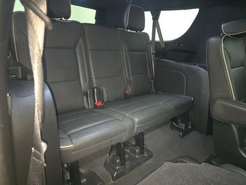 Used 2021 GMC Yukon XL SLT w/ SLT Premium Package AWD/4WD image 8