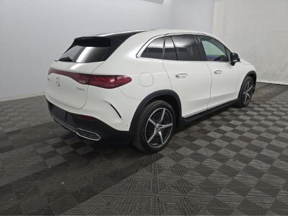 Used 2023 Mercedes-Benz EQE 500 4MATIC SUV w/ Exclusive Trim Package image 2