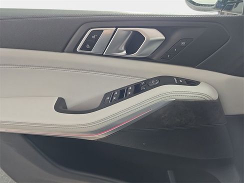 Used 2023 BMW X5 xDrive40i image 31