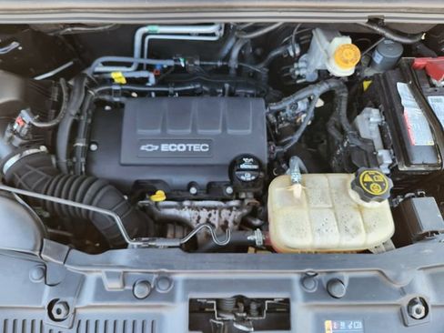 Used 2017 Chevrolet Trax Premier w/ Driver Confidence II Package FWD image 36