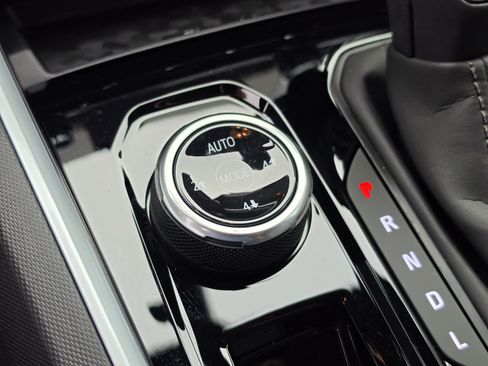 New 2026 Chevrolet Colorado Trail Boss AWD/4WD image 31