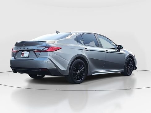 Certified 2025 Toyota Camry SE w/ Convenience Package FWD image 5