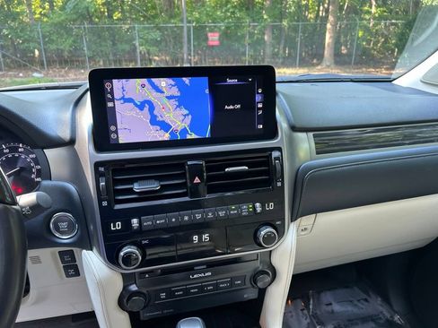 Used 2023 Lexus GX 460 Premium w/ Premium Package AWD/4WD image 19