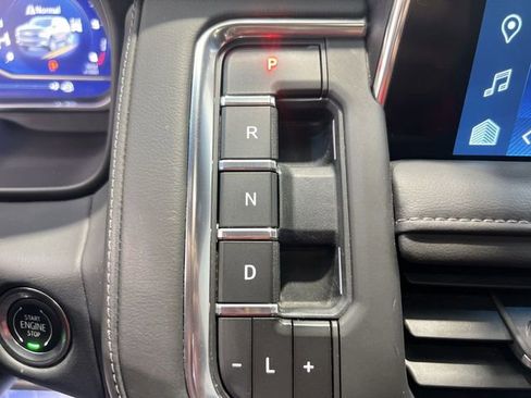 Used 2023 Chevrolet Suburban Z71 w/ Z71 Off-Road Package image 15