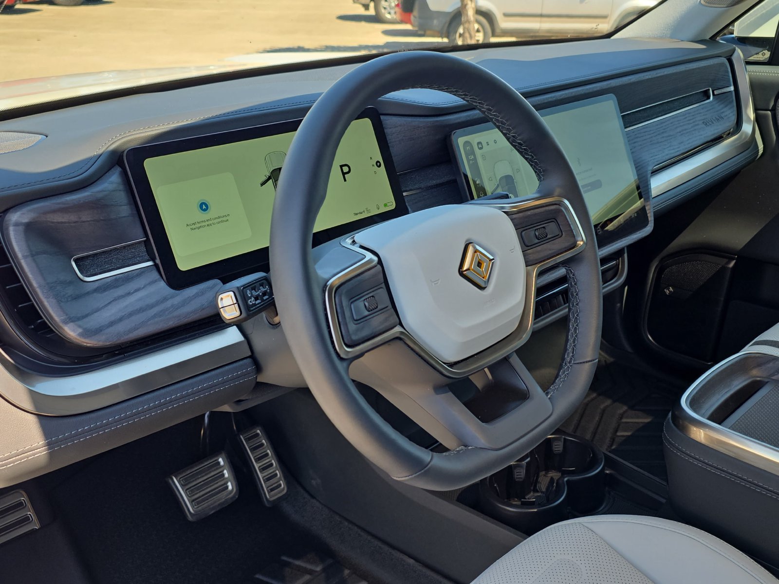 Used 2024 Rivian R1S Adventure Quad AWD/4WD image 13