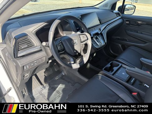Used 2025 Honda Odyssey Elite image 7
