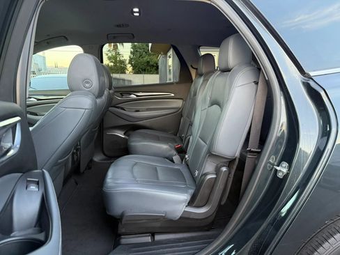 Used 2019 Buick Enclave Essence w/ LPO, Cargo Package FWD image 27