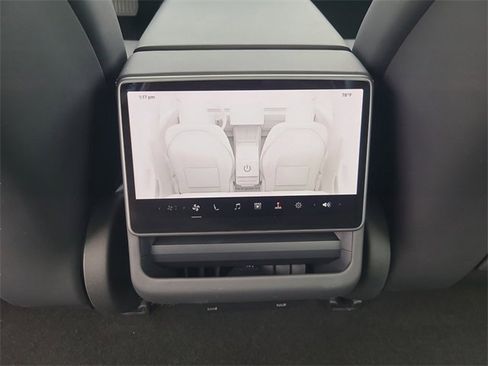 Used 2025 Tesla Model 3 Long Range image 14