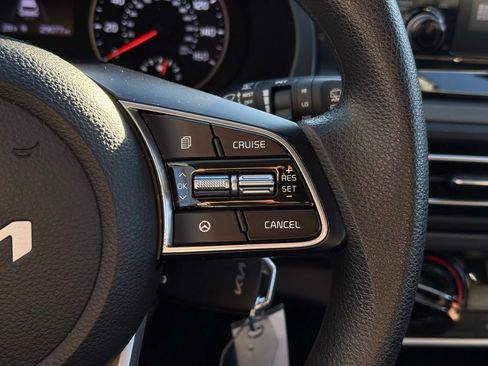 Certified 2023 Kia Seltos LX image 29