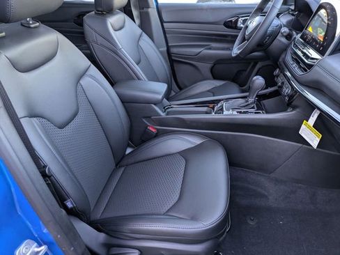 New 2026 Jeep Compass Latitude w/ Sun and Sound Group AWD/4WD image 27