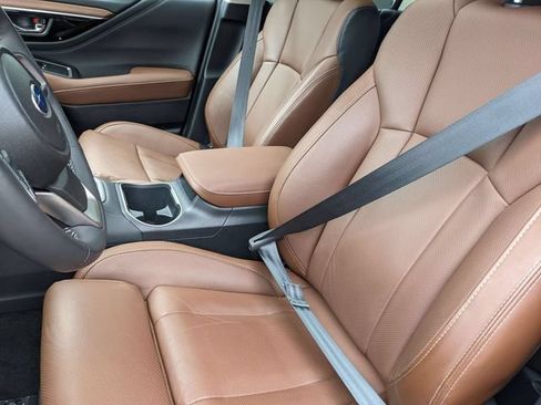 Used 2025 Subaru Outback Touring AWD/4WD image 12