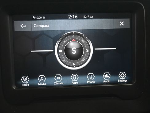 Used 2018 Jeep Renegade Latitude image 24