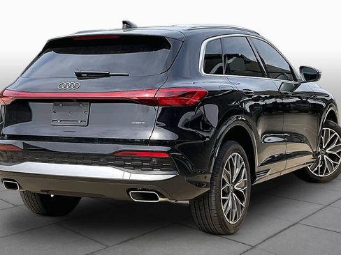 Used 2025 Audi Q5 Premium Plus w/ Premium Plus image 12