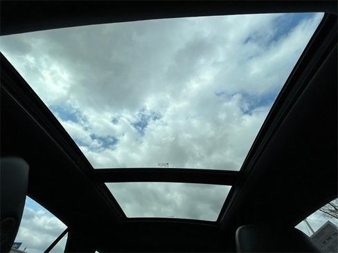 Used 2024 Chevrolet Equinox RS image 30