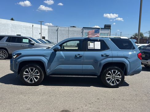 Used 2026 Toyota 4Runner Limited AWD/4WD image 8