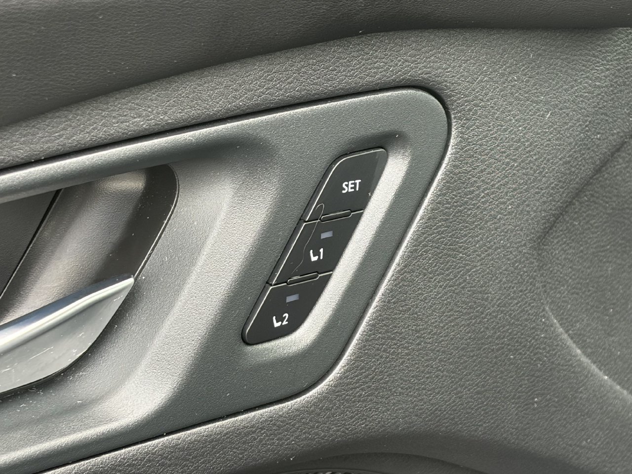 Certified 2024 Nissan Ariya FWD image 16