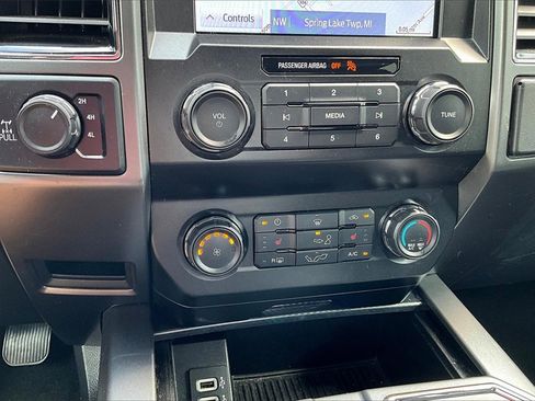 Used 2020 Ford F150 XLT w/ Equipment Group 302A Luxury image 16