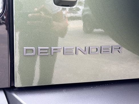 New 2026 Land Rover Defender 110 X-Dynamic SE AWD/4WD image 11