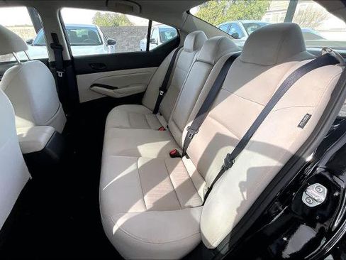 Certified 2024 Nissan Altima 2.5 SV image 19