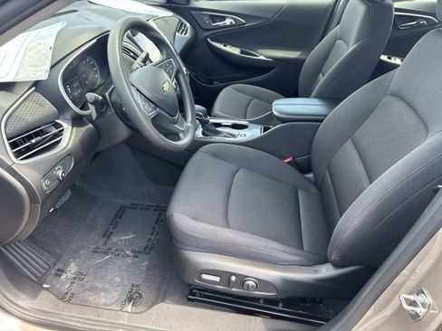 Used 2023 Chevrolet Malibu LT FWD image 23