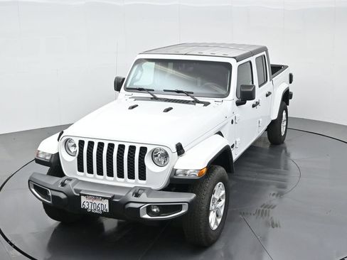 Used 2023 Jeep Gladiator Sport image 55