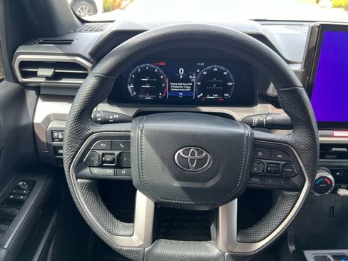 Used 2024 Toyota Tacoma TRD Sport AWD/4WD image 23