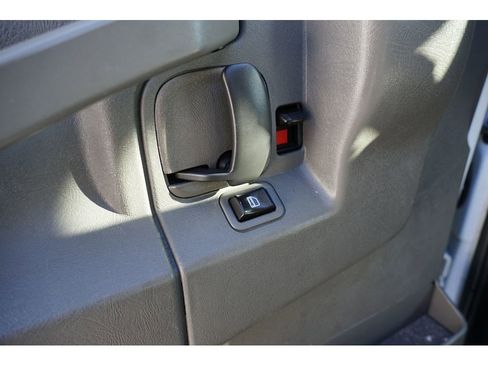 Used 2017 Chevrolet Express 2500 LS image 25