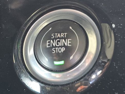 Used 2023 Chevrolet Silverado 1500 LT image 36