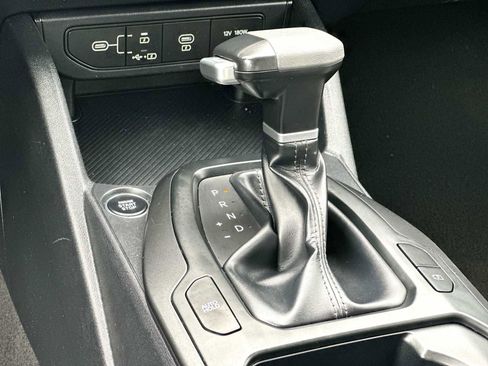 Used 2025 Kia K4 FWD image 21