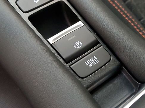 Certified 2025 Honda HR-V Sport image 31