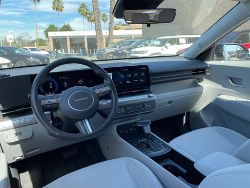 Used 2025 Hyundai Kona SEL image 36