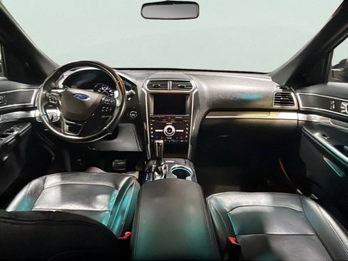 Used 2016 Ford Explorer Sport w/ Equipment Group 401A image 9