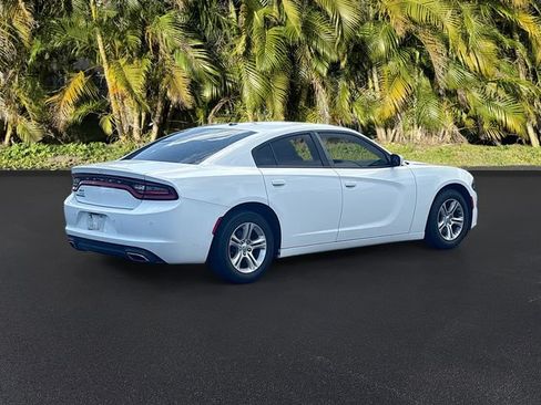 Used 2019 Dodge Charger SXT w/ Cold Weather Package RWD image 2