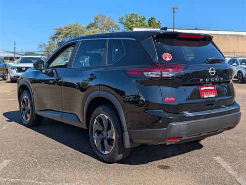 New 2026 Nissan Rogue SV w/ Cold Weather Package image 5