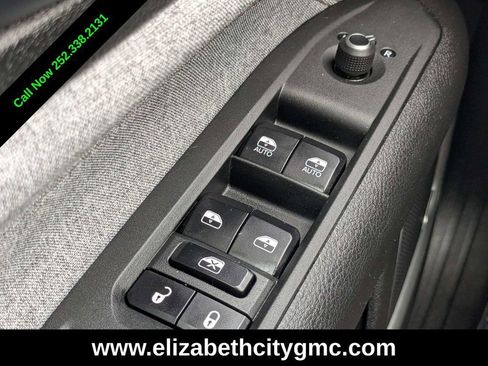 Used 2023 Jeep Compass Latitude w/ Sun and Sound Group image 24