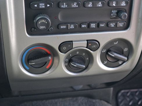 Used 2012 Chevrolet Colorado LT AWD/4WD image 14