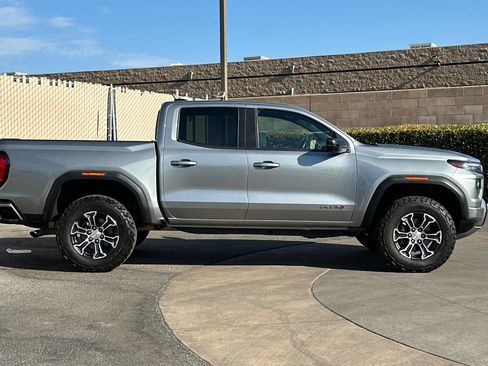 Certified 2023 GMC Canyon AT4 w/ AT4 Premium Package AWD/4WD image 3