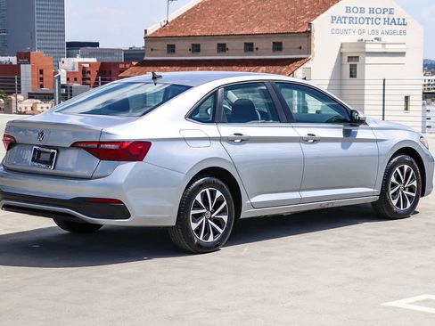 Used 2023 Volkswagen Jetta S FWD image 4