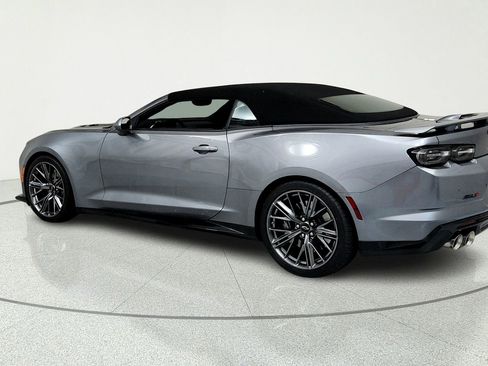 Used 2022 Chevrolet Camaro ZL1 RWD image 3