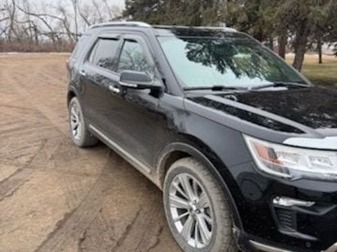 Used 2018 Ford Explorer Limited image 10