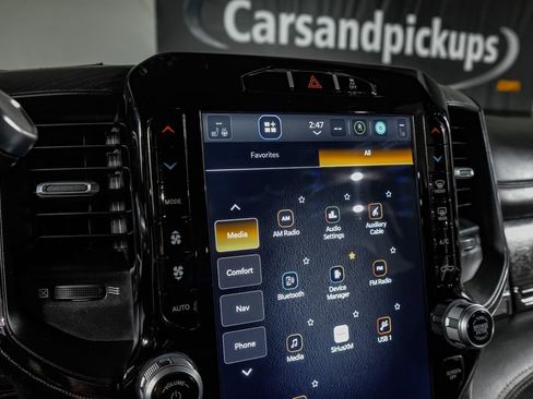 Used 2022 RAM 3500 Limited w/ Towing Technology Group AWD/4WD image 26